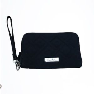 NWT Vera Bradley Black RFID Grab & Go Wristlet